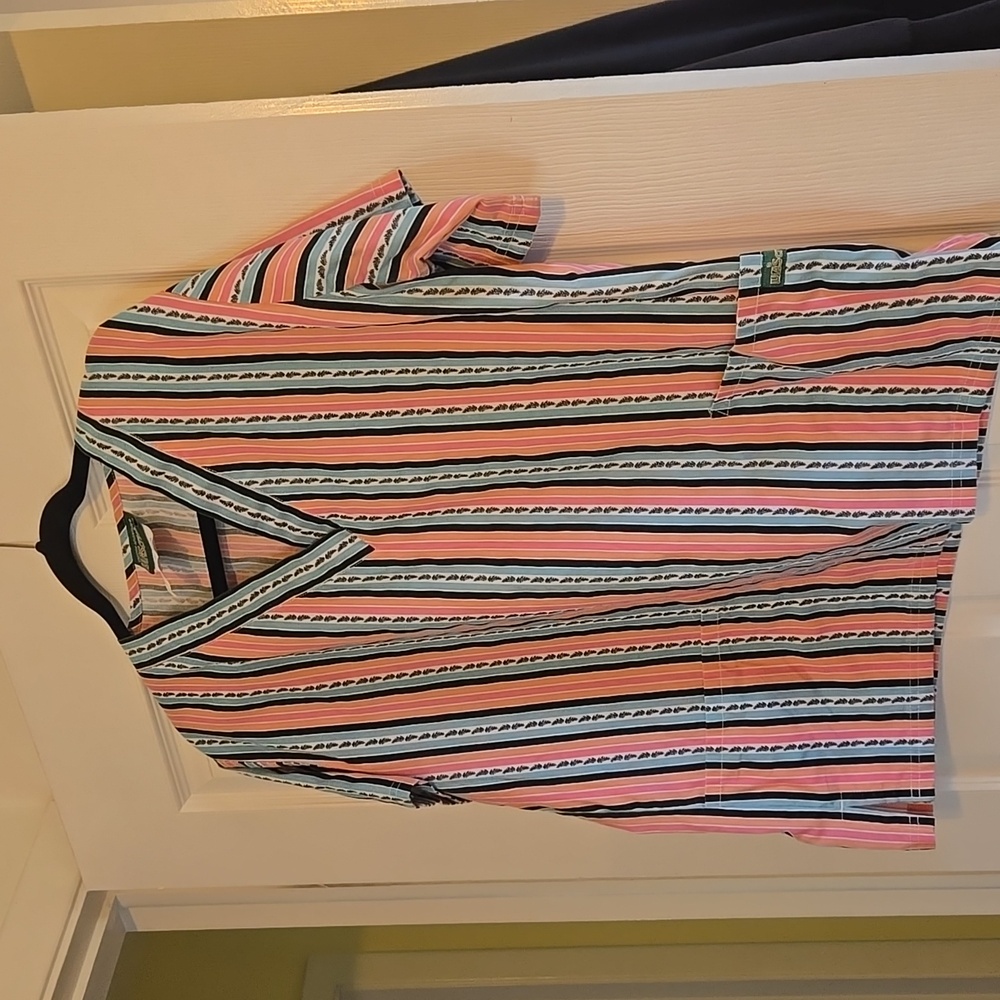 Scrub top